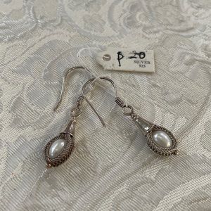 Sterling silver pearl earrings